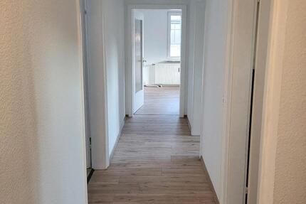 Frisch renovierte 6-Zimmer-Wohnung in guter Lage zu vermieten 6 zimmer