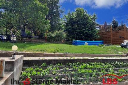 1 - 2 Familienhaus mit Scheune und Garage 8 zimmer