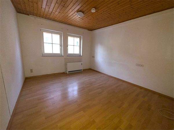Modernisiertes Wohnhaus in Grafenau mit viel Platz - Einfamilienhaus Grafenau Döffingen | Angebot:25807618
