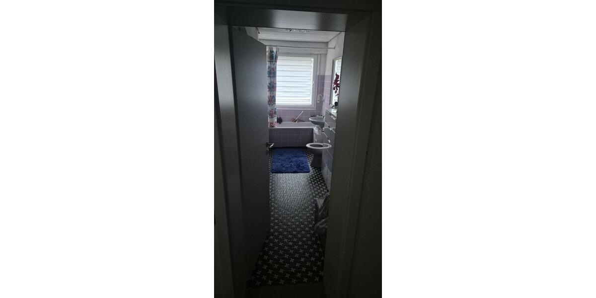 Doppelhaushälfte Pforzheim Nordstadt - 6 Zimmer, 180 m&sup2;, 490.000&euro; | Angebot:25452966