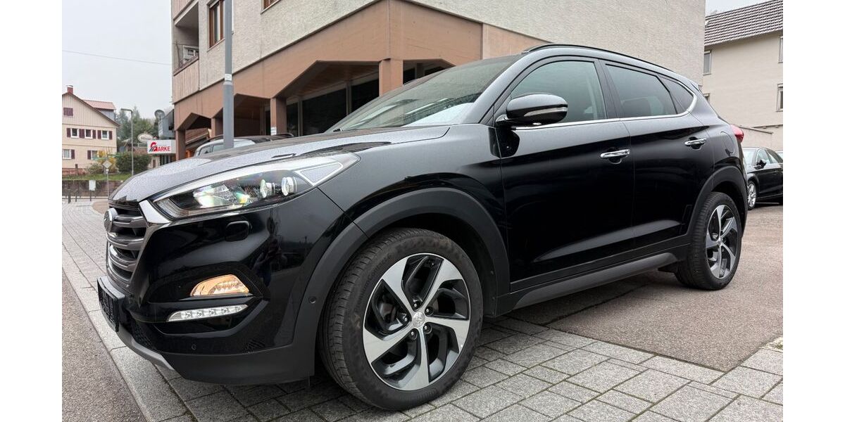 Hyundai TUCSON 136.252 km 17.499 &euro; Bad Wildbad 75323