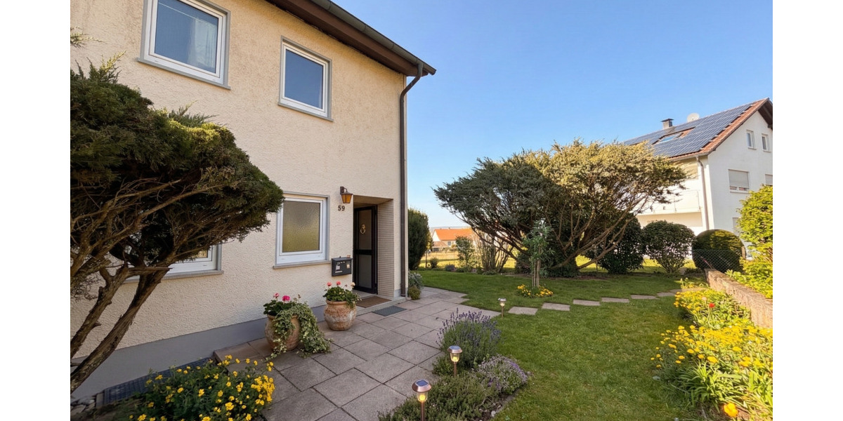 Doppelhaushälfte Sindelfingen Mitte - 5 Zimmer, 160 m&sup2;, 460.000&euro; | Angebot:25770722