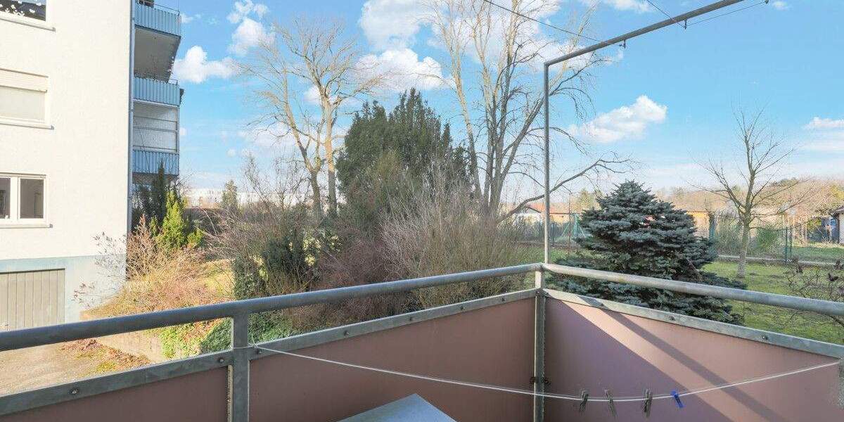 3-Zimmerwohnung in sehr ruhiger Lage mit 2 Balkonen, toller Aufteilung und Einzelgarage (Erbpacht) 3 zimmer