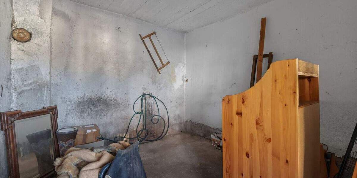 Mehrfamilienhaus, Wohnhaus Karlsbad / Auerbach Auerbach - 6 Zimmer, 153 m&sup2;, 195.000&euro; | Angebot:25425143