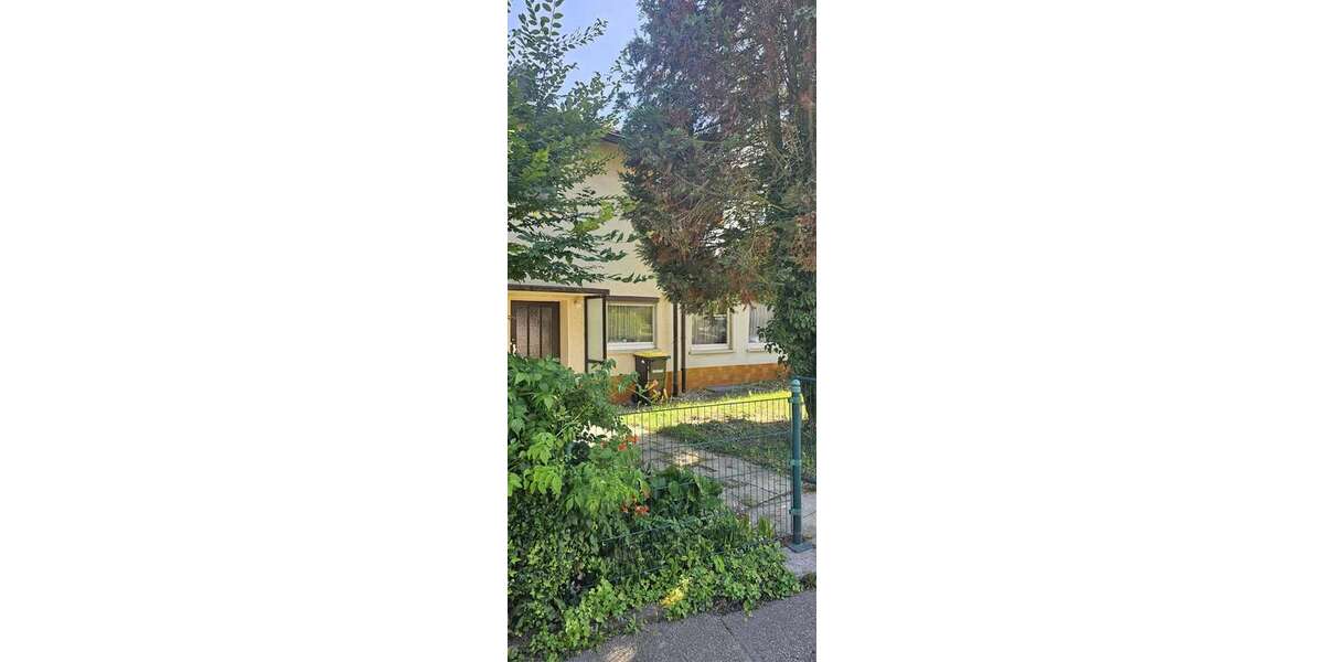 Haus zum Kaufen in Pforzheim 370.000 € 122 m² 4 zimmer