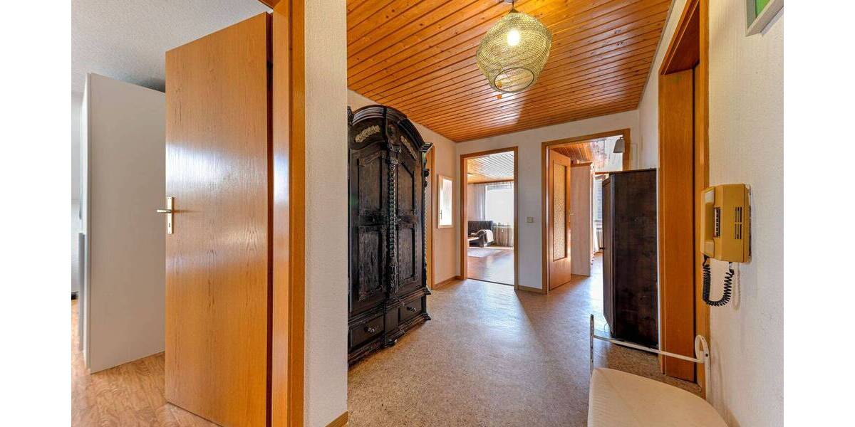 Mehrfamilienhaus, Wohnhaus Sindelfingen Mitte - 7 Zimmer, 214 m&sup2;, 830.000&euro; | Angebot:26205455