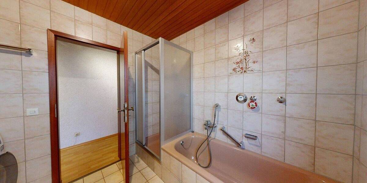 Etagenwohnung Karlsdorf-Neuthard Karlsdorf - 3 Zimmer, 81 m&sup2;, 210.000&euro; | Angebot:26807324