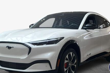 Ford Mustang Mach-E 6.212 km 54.450 € Pforzheim 75179