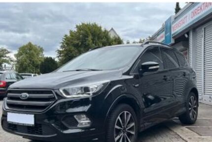 Ford Kuga 91.000 km 15.900 € Schwieberdingen 71696