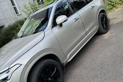 Volvo XC90 227.000 km 24.000 € Stuttgart 70372