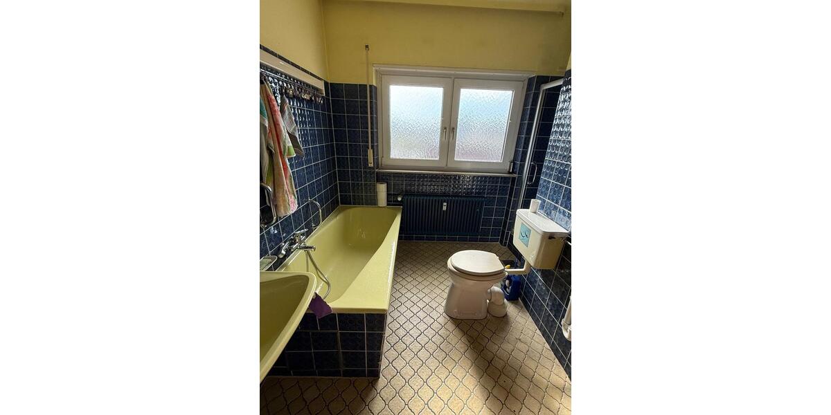Etagenwohnung Leonberg - 4.5 Zimmer, 108 m&sup2;, 1.700&euro; | Angebot:26582415