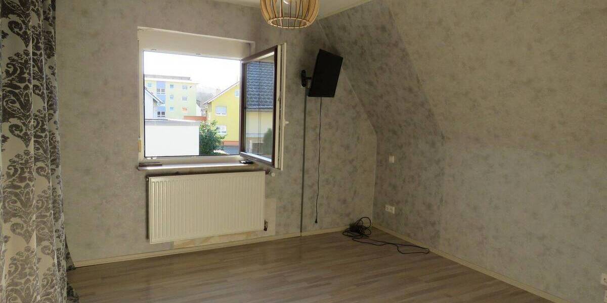 Einfamilienhaus Gaggenau - 4 Zimmer, 120 m&sup2;, 415.000&euro; | Angebot:26082915