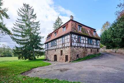 Haus zum Kaufen in Illingen 1.098.000 € 307.3 m² 7 zimmer