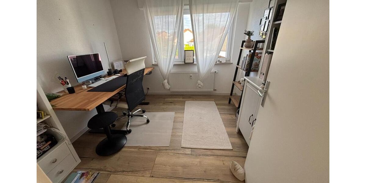 Familienfreundliche 5-Zimmer-Wohnung mit Balkon, Garten & Garage 5 zimmer