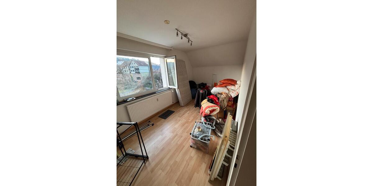 Dachgeschoßwohnung Pforzheim Büchenbronn - 3 Zimmer, 70 m&sup2;, 875&euro; | Angebot:25418081