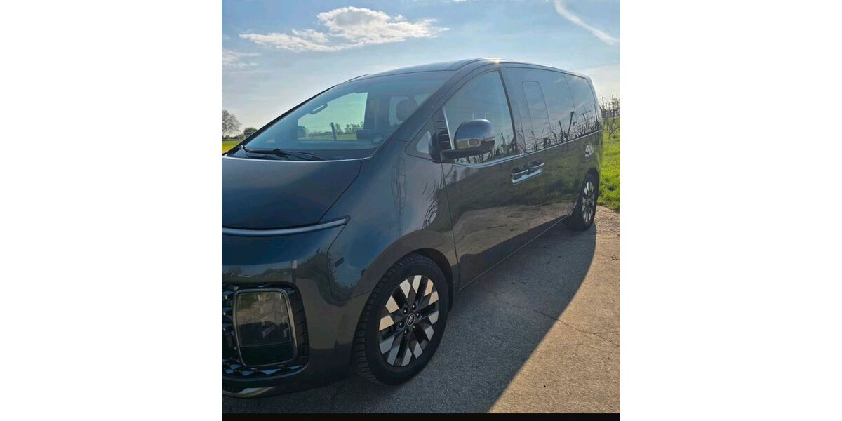 Hyundai STARIA 42.000 km 39.999 &euro; Stutensee 76297