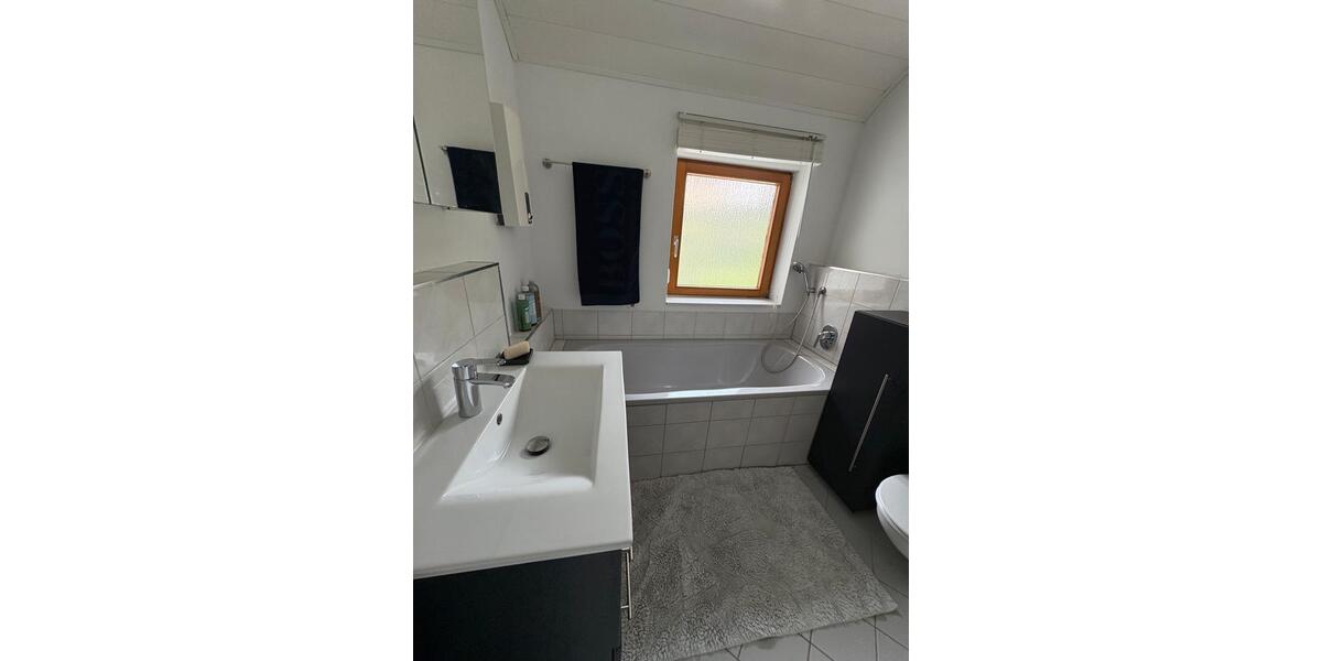 Dachgeschoßwohnung Karlsbad - 3.5 Zimmer, 95 m&sup2;, 335.000&euro; | Angebot:26545412