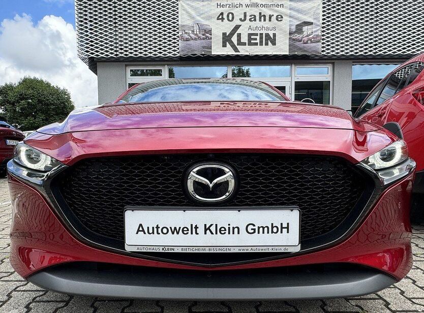 Mazda 3 7.978 km 29.890 € Bietigheim-Bissingen 74321