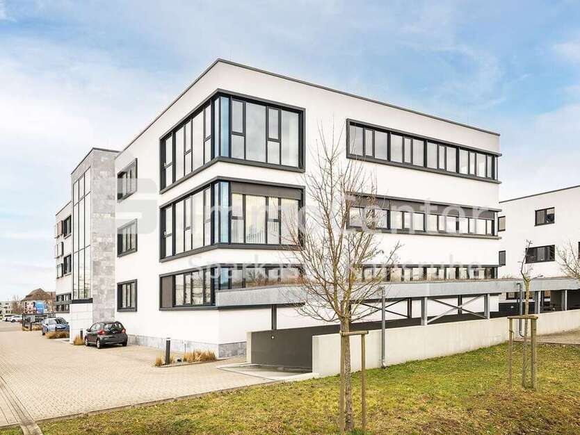 Büro in Karlsruhe Knielingen 3.625 € 290 m²