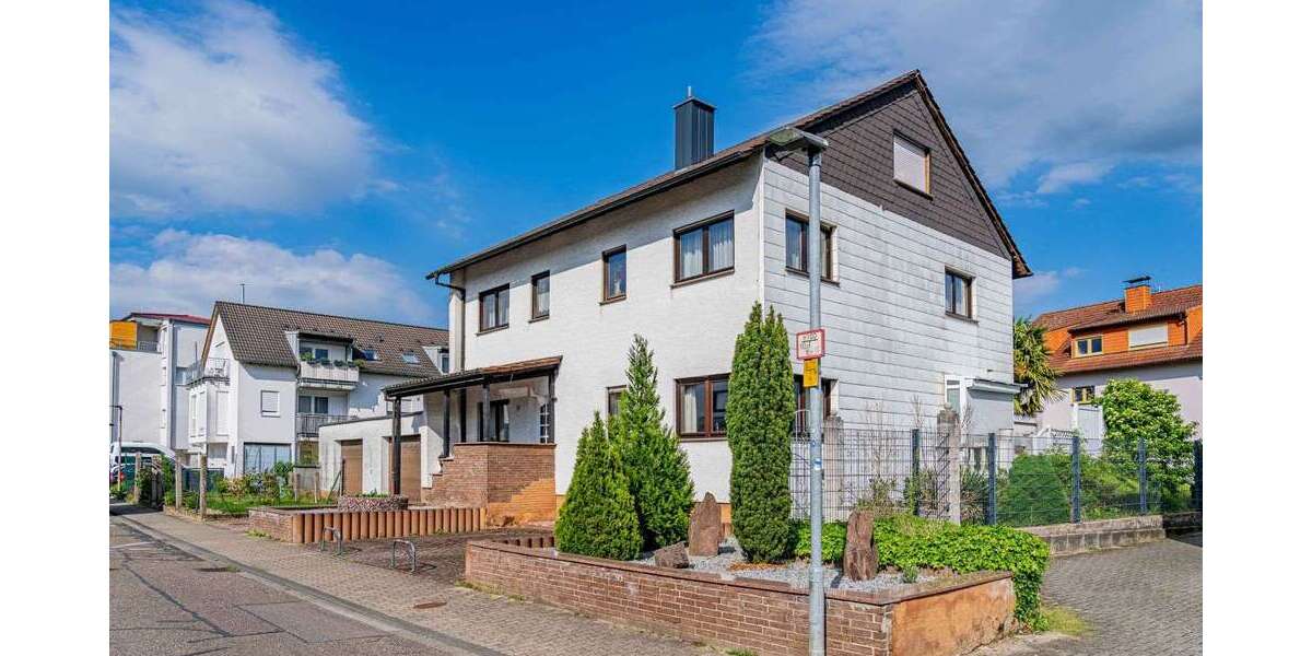 Einfamilienhaus Stutensee - 9 Zimmer, 225 m&sup2;, 749.000&euro; | Angebot:26785435