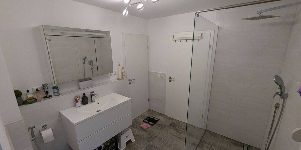 Terrassenwohnung Sindelfingen Mitte - 3 Zimmer, 108 m&sup2;, 1.650&euro; | Angebot:26471229