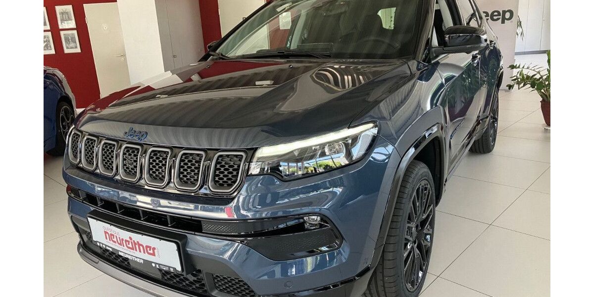 Jeep Compass 10 km 39.490 &euro; Karlsruhe 76185