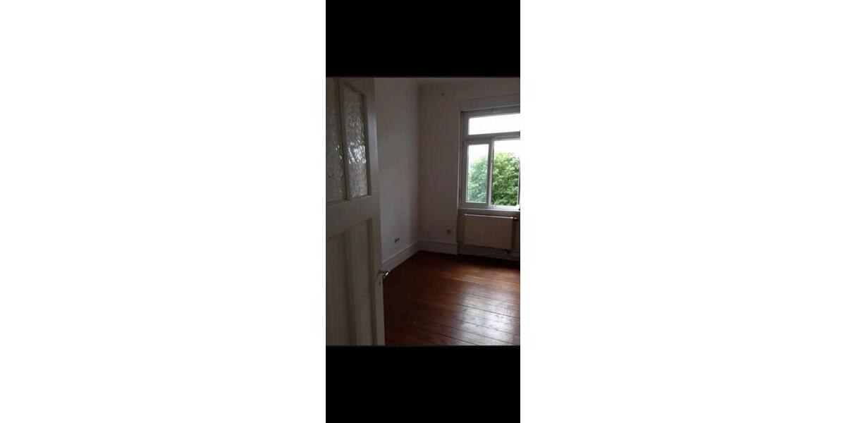 2 Zimmer Wohnung mit Altbauflair und hohen Decken 1 zimmer