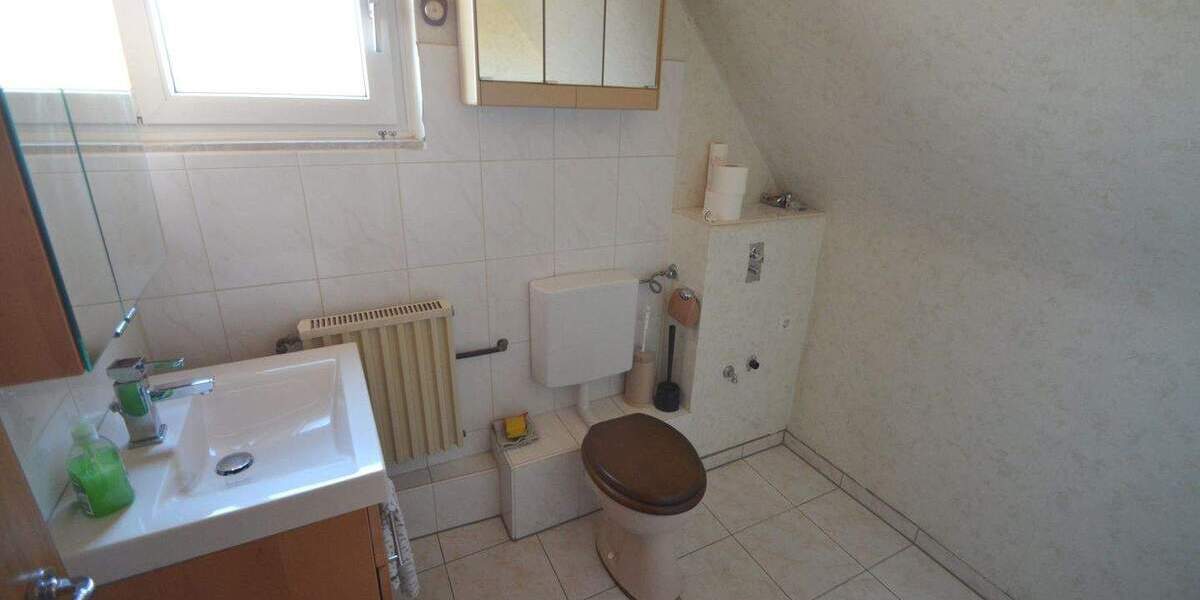 Mehrfamilienhaus, Wohnhaus Rutesheim - 7 Zimmer, 178 m&sup2;, 538.000&euro; | Angebot:25704324