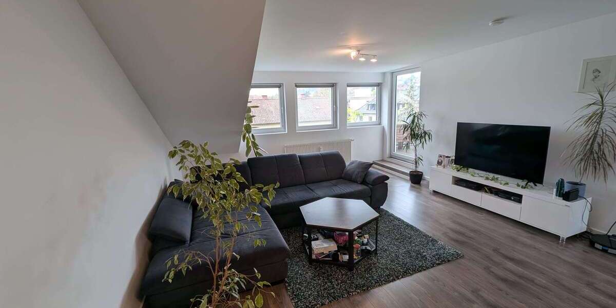 Etagenwohnung Pforzheim Nordstadt - 2 Zimmer, 65 m&sup2;, 699&euro; | Angebot:26640299