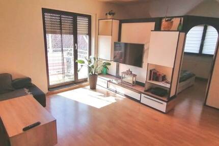 Gepflegte, helle 1-Zimmer-Wohnung mit Balkon und Tiefgaragenstellplatz in Bruchsal 1 zimmer