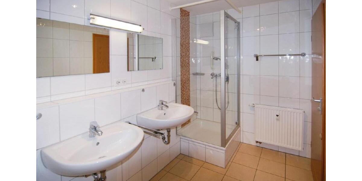 Etagenwohnung Markgröningen - 3.5 Zimmer, 80 m&sup2;, 1.200&euro; | Angebot:26256442