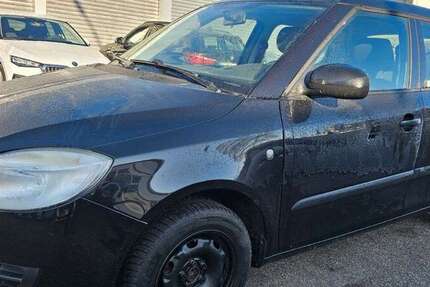 Skoda Fabia 86.500 km 2.950 &euro; Leonberg 71229