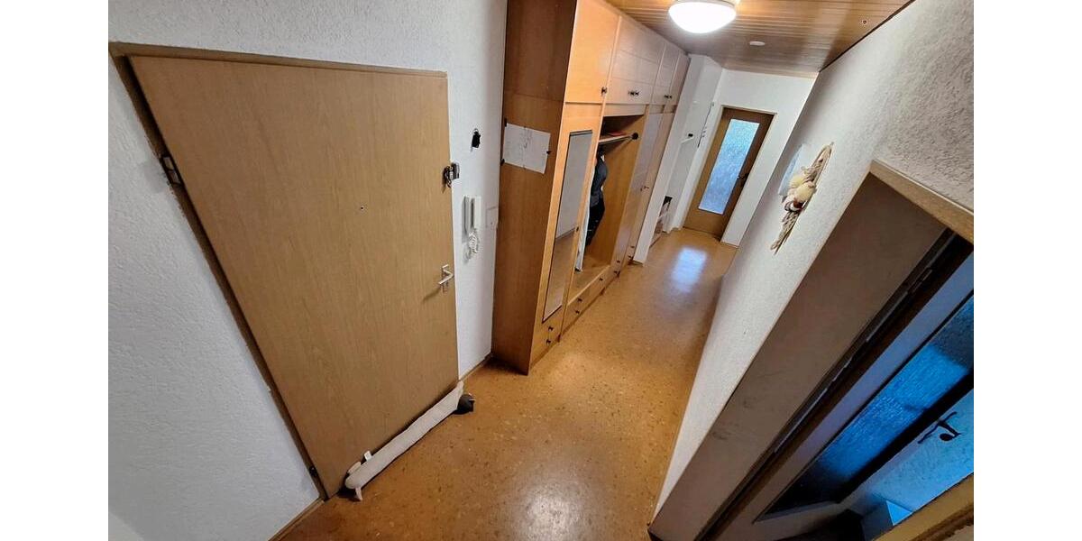 Erdgeschoßwohnung Ditzingen - 3 Zimmer, 79 m&sup2;, 1.200&euro; | Angebot:25760624