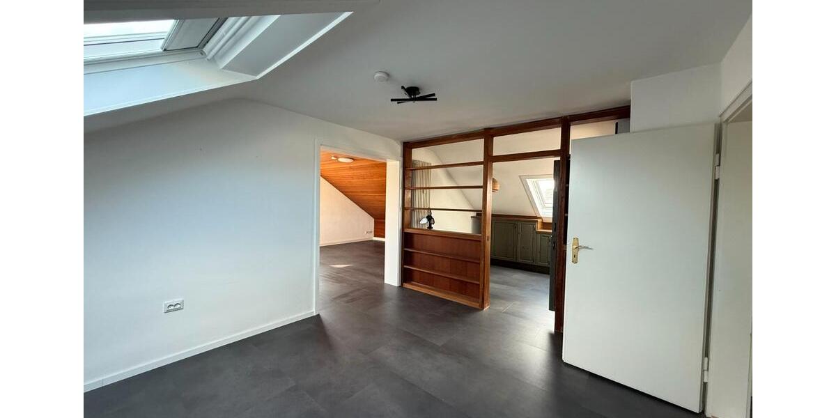 Dachgeschoßwohnung Walzbachtal - 2.5 Zimmer, 70 m&sup2;, 700&euro; | Angebot:26086197