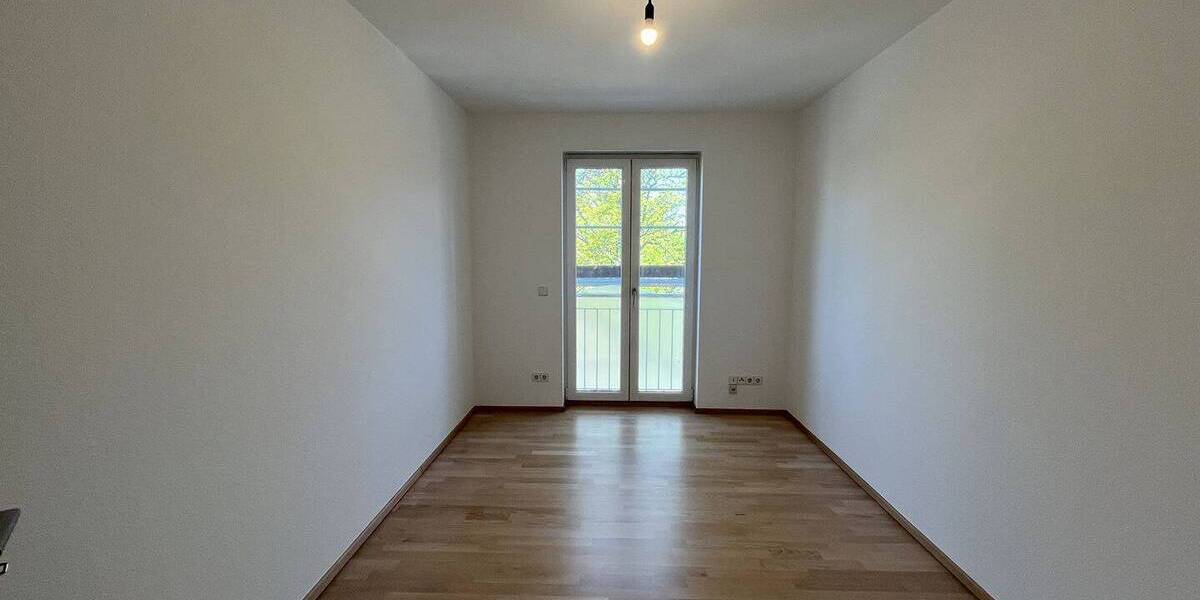 Etagenwohnung Karlsruhe Nordstadt - 4 Zimmer, 119 m&sup2;, 1.700&euro; | Angebot:26486220