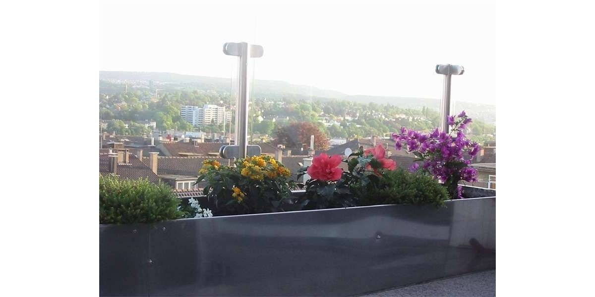 Große Maisonette Wohnung im Dachgeschoss mit Aufzug und Balkon 5 zimmer