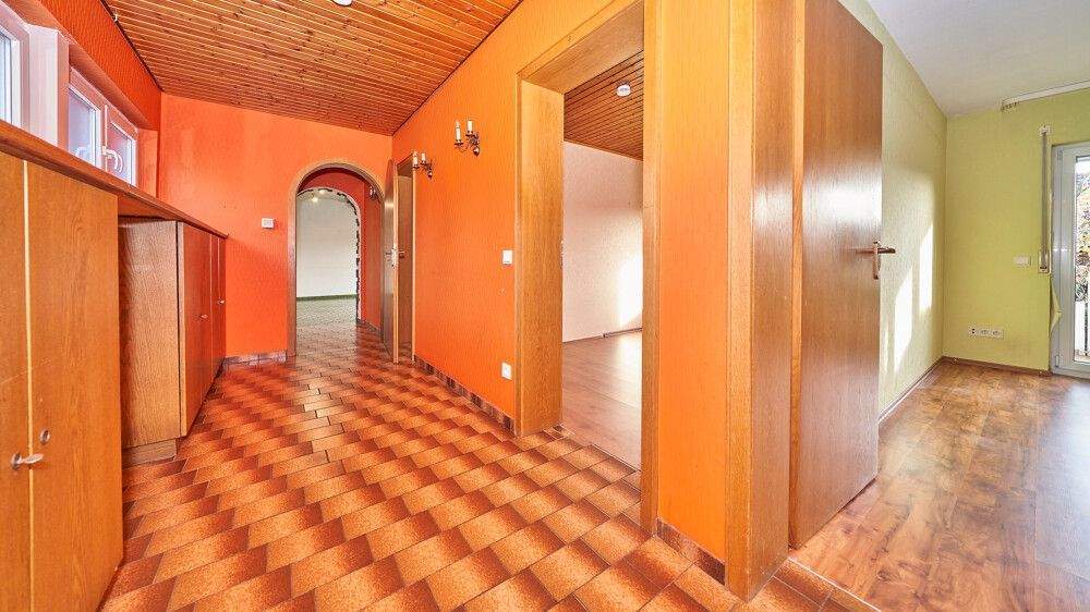 Bungalow Vaihingen an der Enz / Roßwag Roßwag - 7 Zimmer, 208 m&sup2;, 635.000&euro; | Angebot:25697225