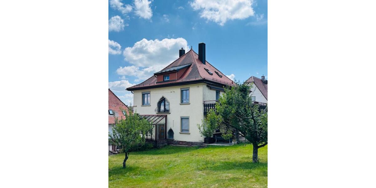 Design-Loft mit Garten & Garage – möbliert & stilvoll 2 zimmer