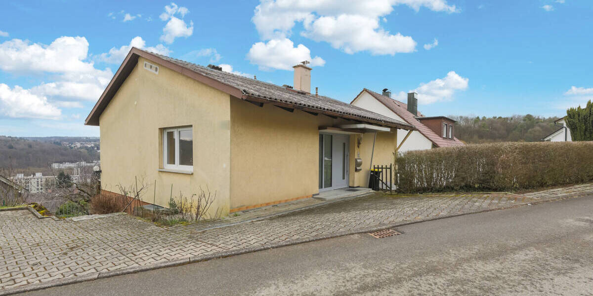 Charmantes Einfamilienhaus in TOP-Aussichtslage mit barrierefreiem Zugang - ELW möglich! 5 zimmer