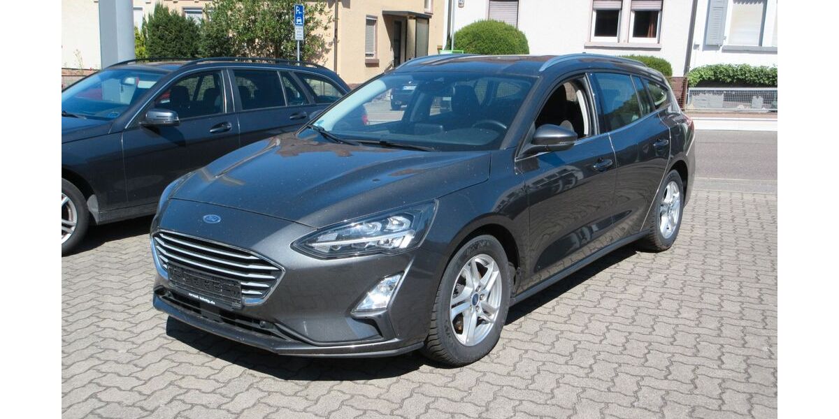 Ford Focus 183.000 km 8.200 &euro; Niefern-Öschelbronn 75223
