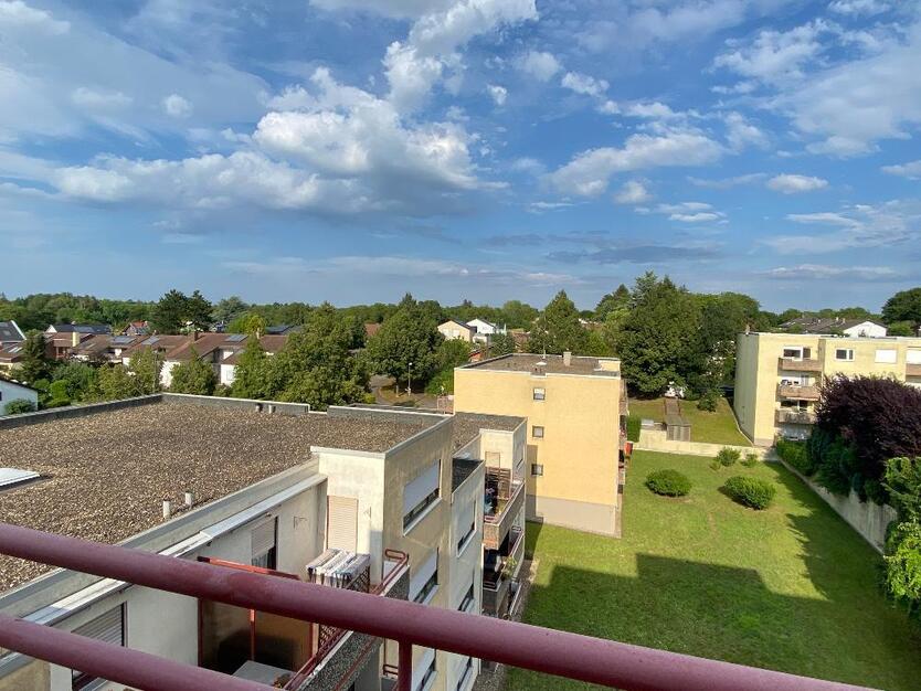 ### Schönes gemütliches Zuhause über den Dächern von Bruchsal ! ###
