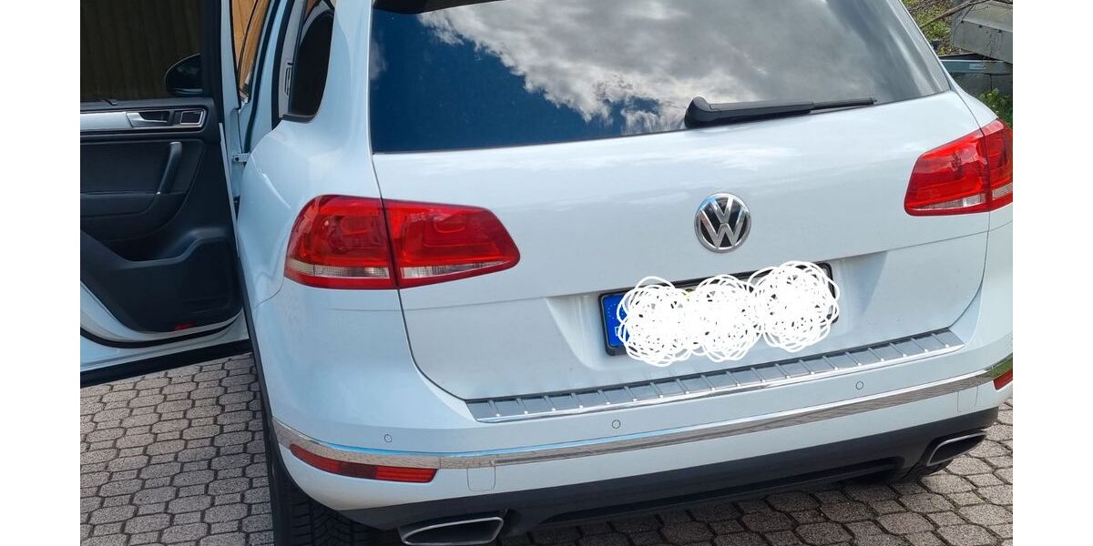 VW Touareg 169.000 km 22.250 € Deckenpfronn 75392
