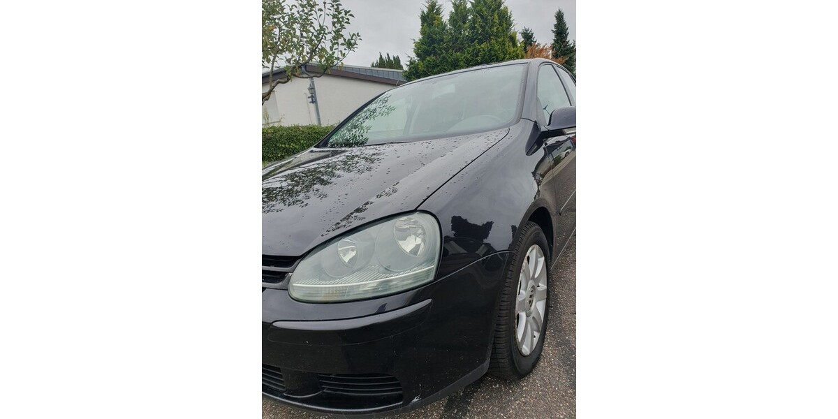 VW Golf V 182.000 km 3.200 € Waldbronn 76337