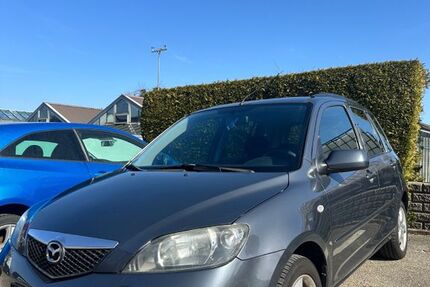 Mazda 2 168.000 km 900 &euro; Neulingen 75245