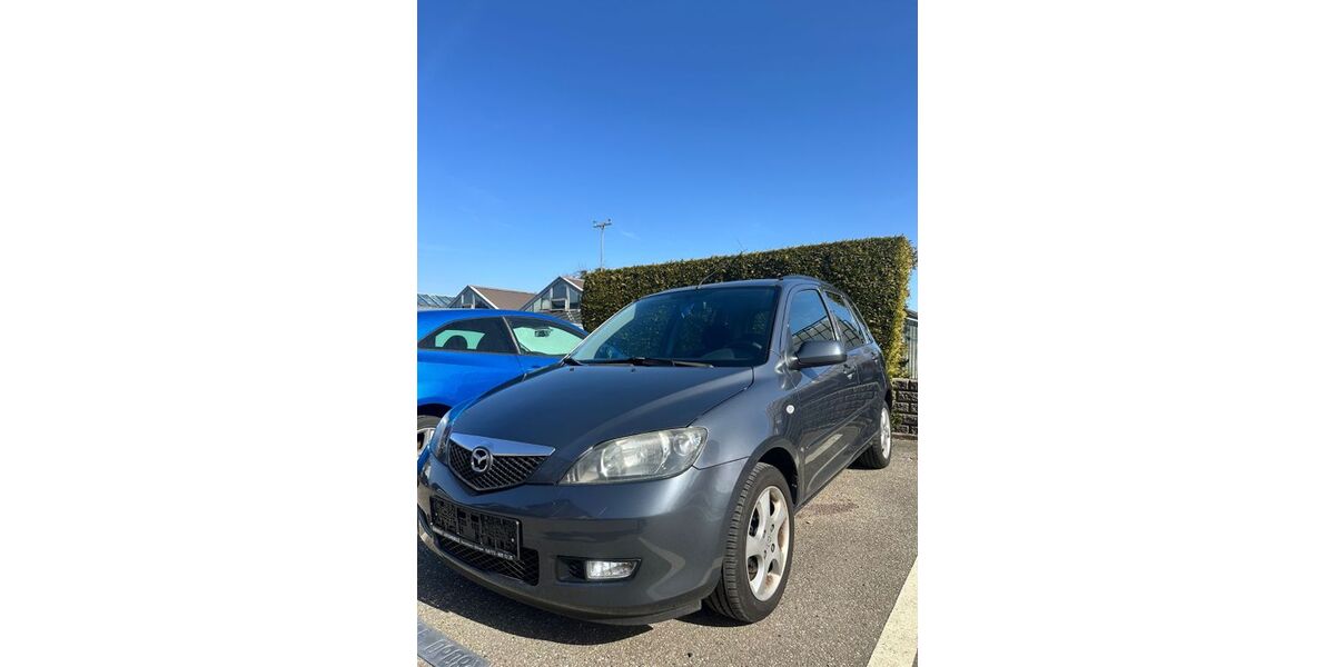 Mazda 2 168.000 km 900 &euro; Neulingen 75245