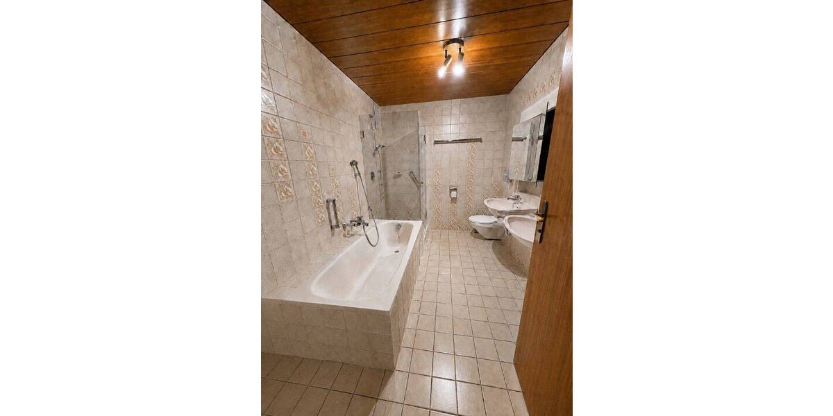 Doppelhaushälfte Leonberg-Höfingen Höfingen - 6 Zimmer, 166 m&sup2;, 598.000&euro; | Angebot:26919397