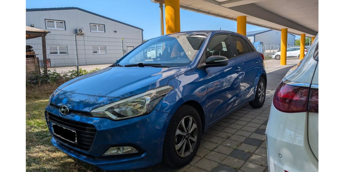 Hyundai i20 66.500 km 9.400 &euro; Karlsruhe 76131