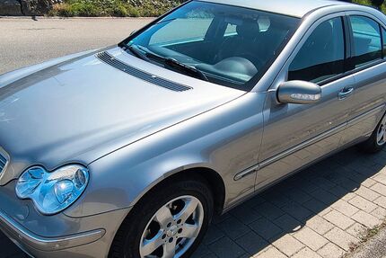 Mercedes-Benz C 180 58.000 km 7.990 &euro; Remchingen 75196