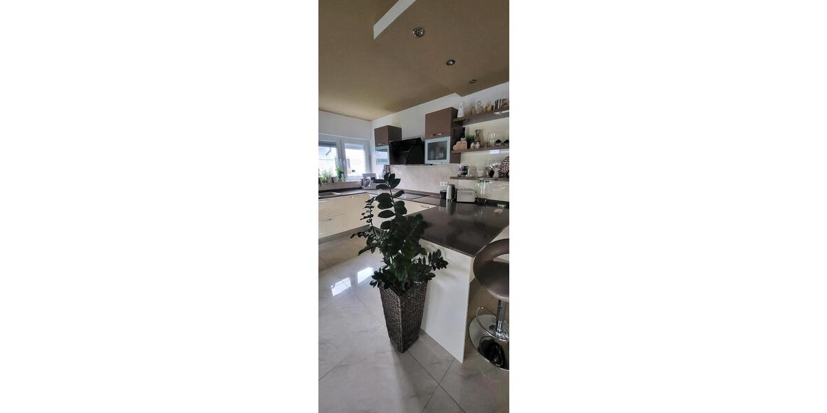Mehrfamilienhaus, Wohnhaus Illingen - 8 Zimmer, 216 m&sup2;, 699.000&euro; | Angebot:26521383