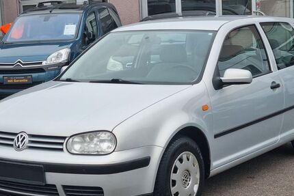 VW Golf 200.000 km 2.990 &euro; Ettlingen 76275